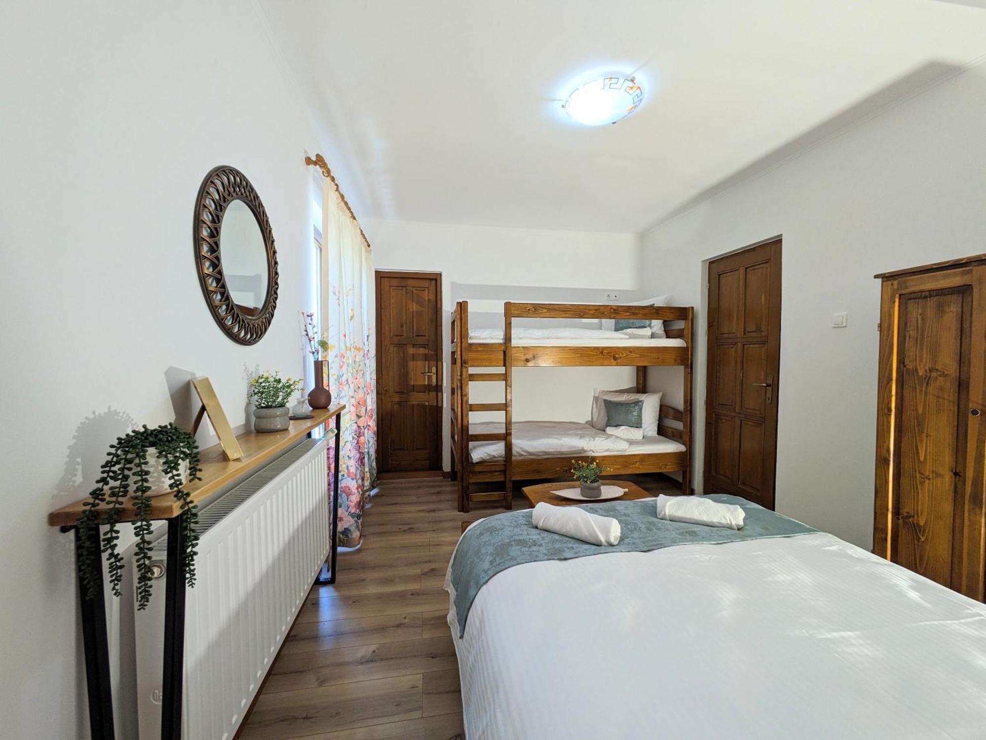 Pallos Apartments Sovata Exterior photo